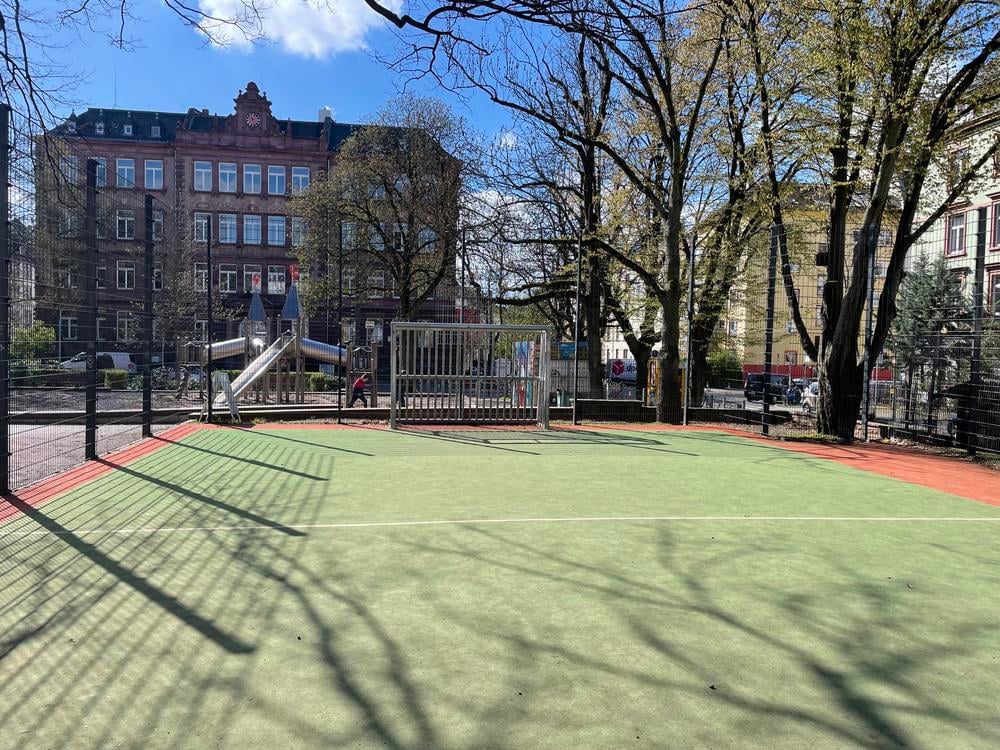 Bolzplatz Glauburgplatz